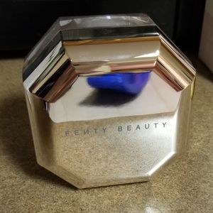 🆕️Fenty Pro Filt'r Instant Retouch Setting Powder